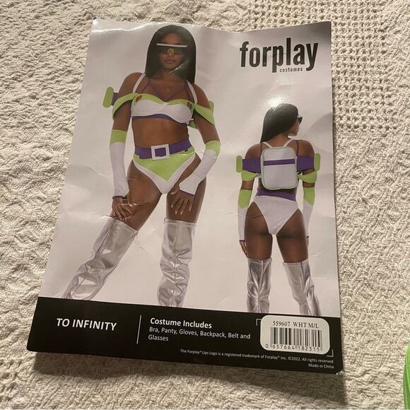 NEW Forplay To Infinity Buzz Lightyear Toy Story Costume Size Medium Large - Picture 3 of 6